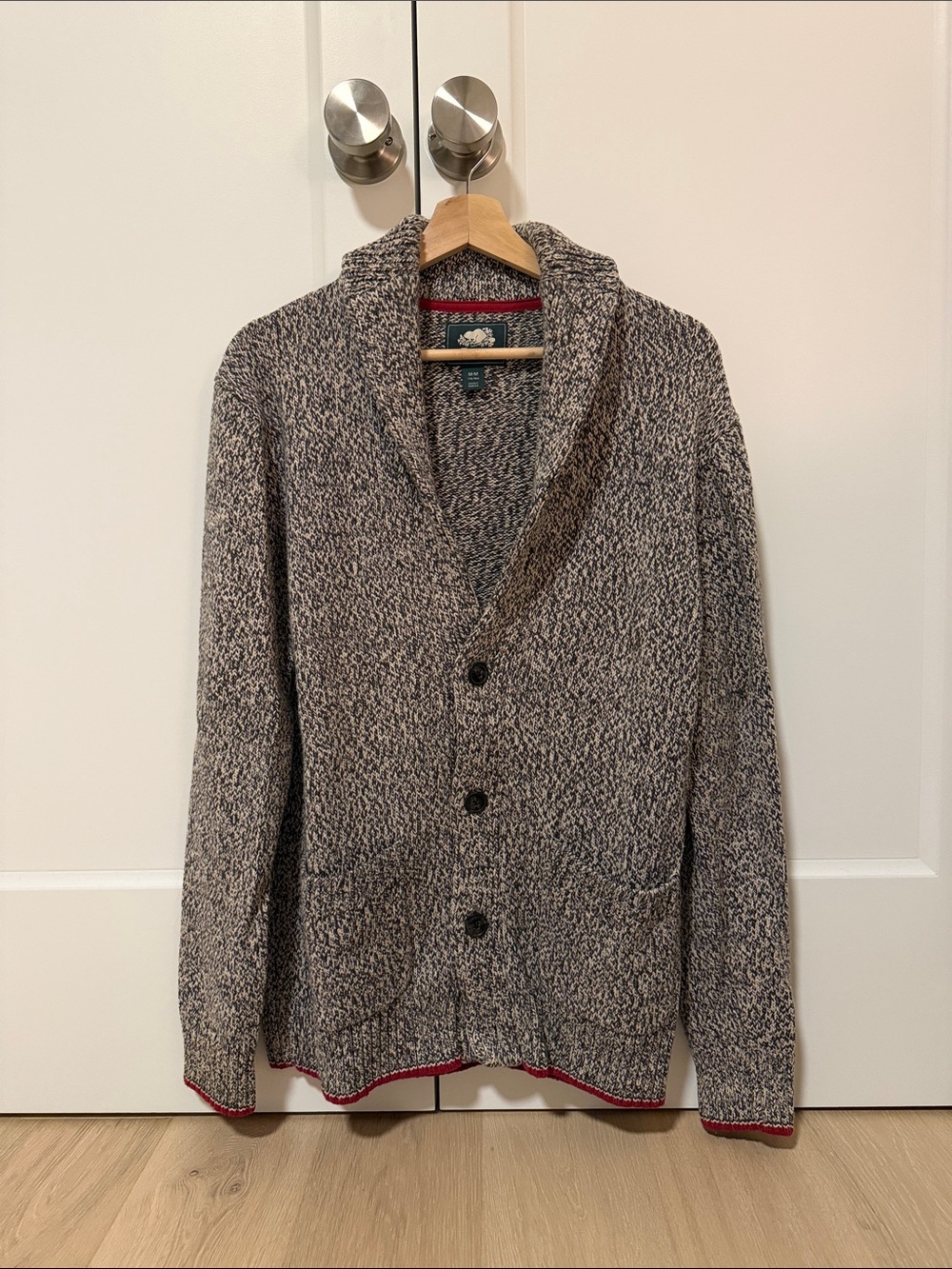 Roots men’s sweater